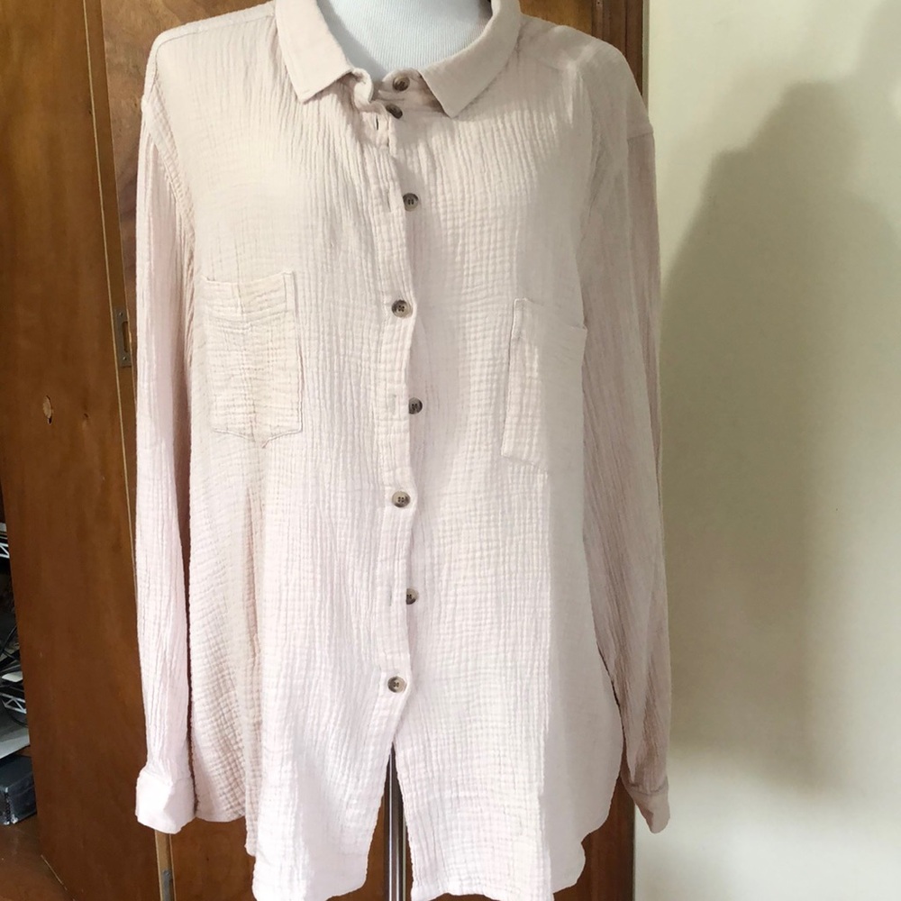 Alembika Sand Button down top
